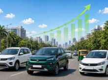भारत में पेट्रोल कारों का जमाना खत्म? जुलाई में EV-हाइब्रिड-CNG की बिक्री रिकॉर्ड स्तर पर, पेट्रोल से बस एक कदम दूर