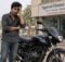 आगरा में फाइनेंस कंपनी कर्मियों ने युवक से की दबंगई